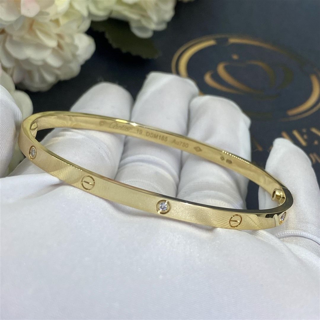 Cartier Love Bracelet, Small Model, 6 Diamonds B6047217