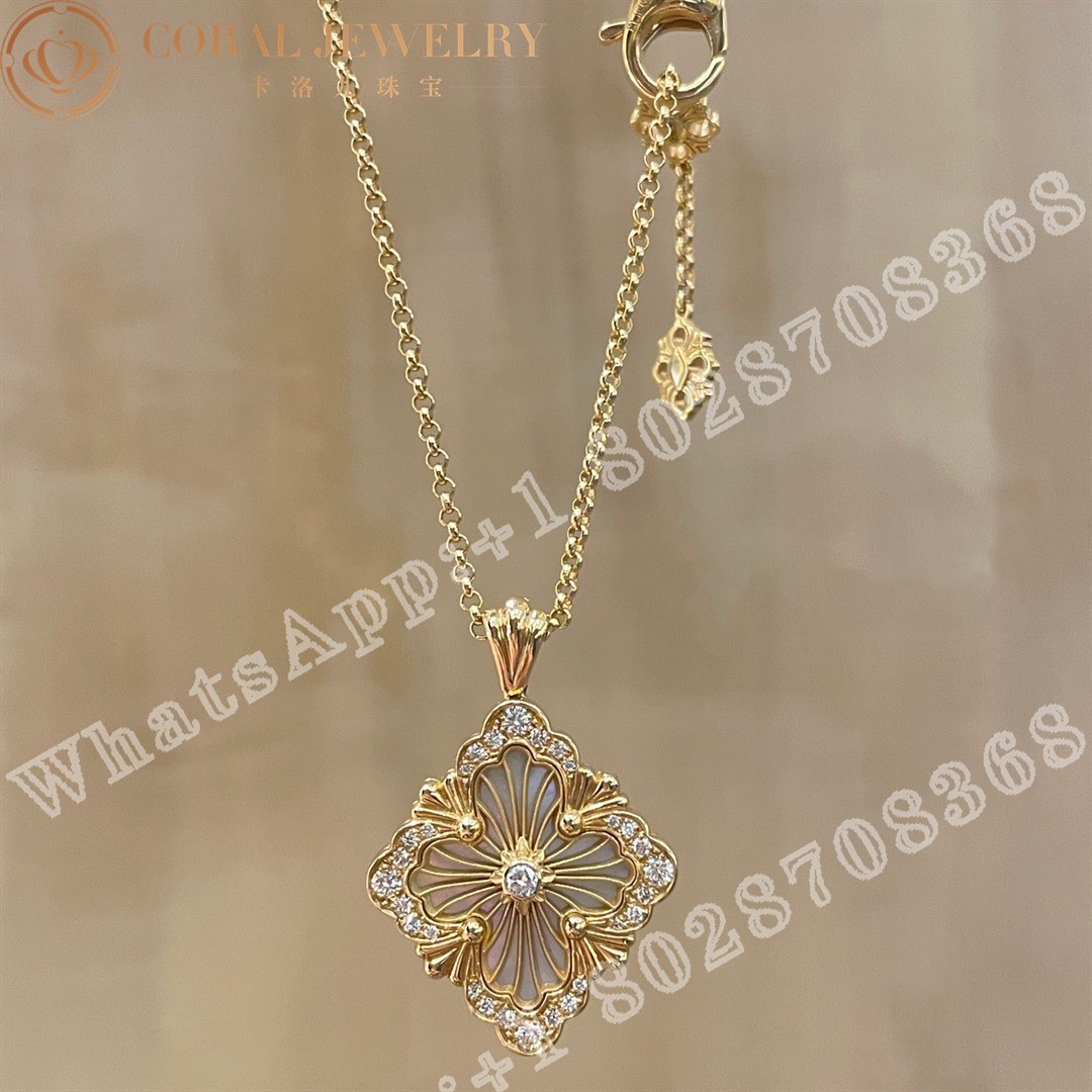 Buccellati Opera Tulle Pendant in Yellow Gold Set with Mother of Pearl Big Motif