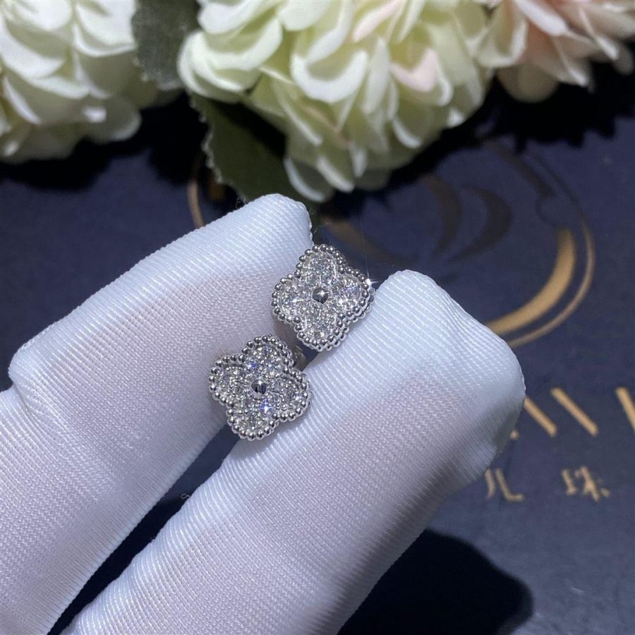 Van Cleef & Arpels Sweet Alhambra Earstuds White Gold, Diamond VCARO85500