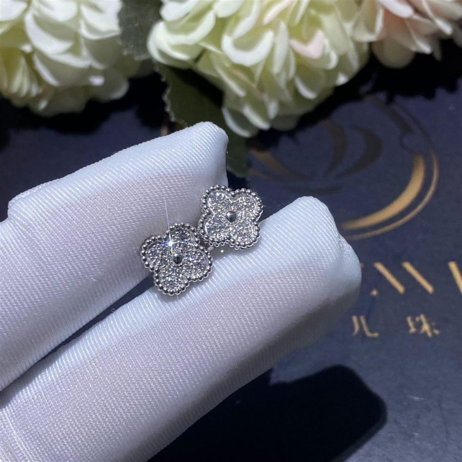 Van Cleef & Arpels Sweet Alhambra Earstuds White Gold, Diamond VCARO85500