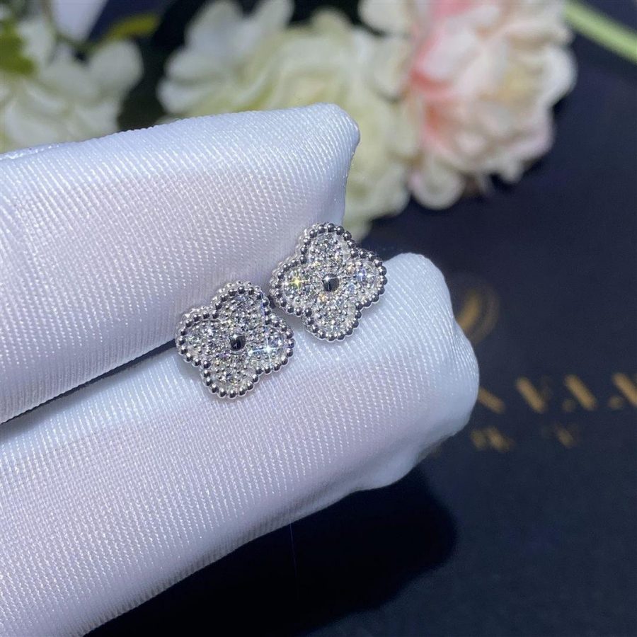 Van Cleef & Arpels Sweet Alhambra Earstuds White Gold, Diamond VCARO85500