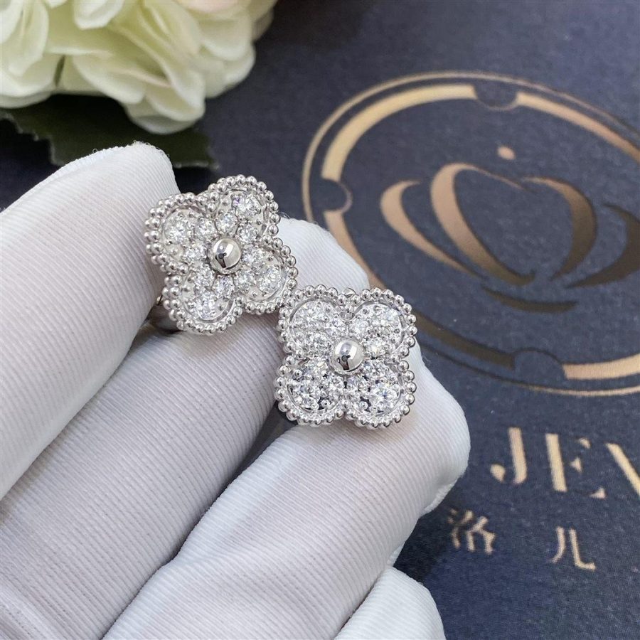 Van Cleef & Arpels Vintage Alhambra Earrings White Gold, Diamond VCARA44600