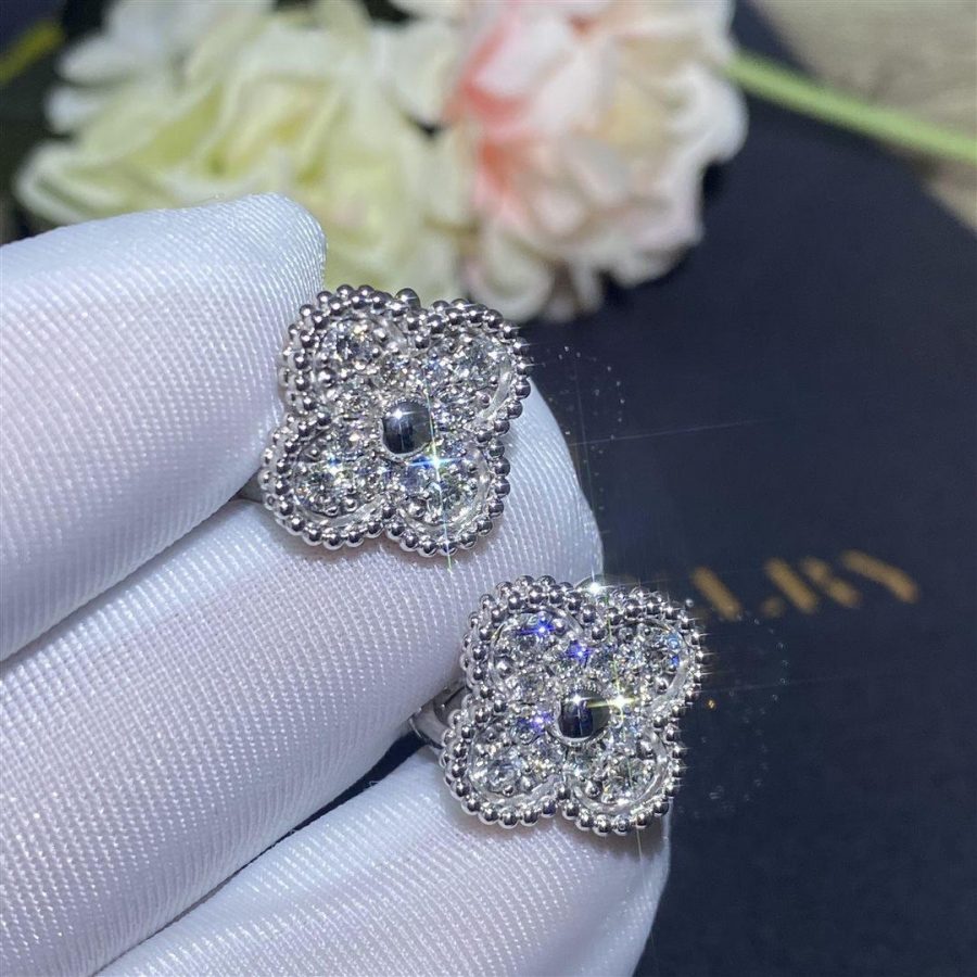 Van Cleef & Arpels Vintage Alhambra Earrings White Gold, Diamond VCARA44600