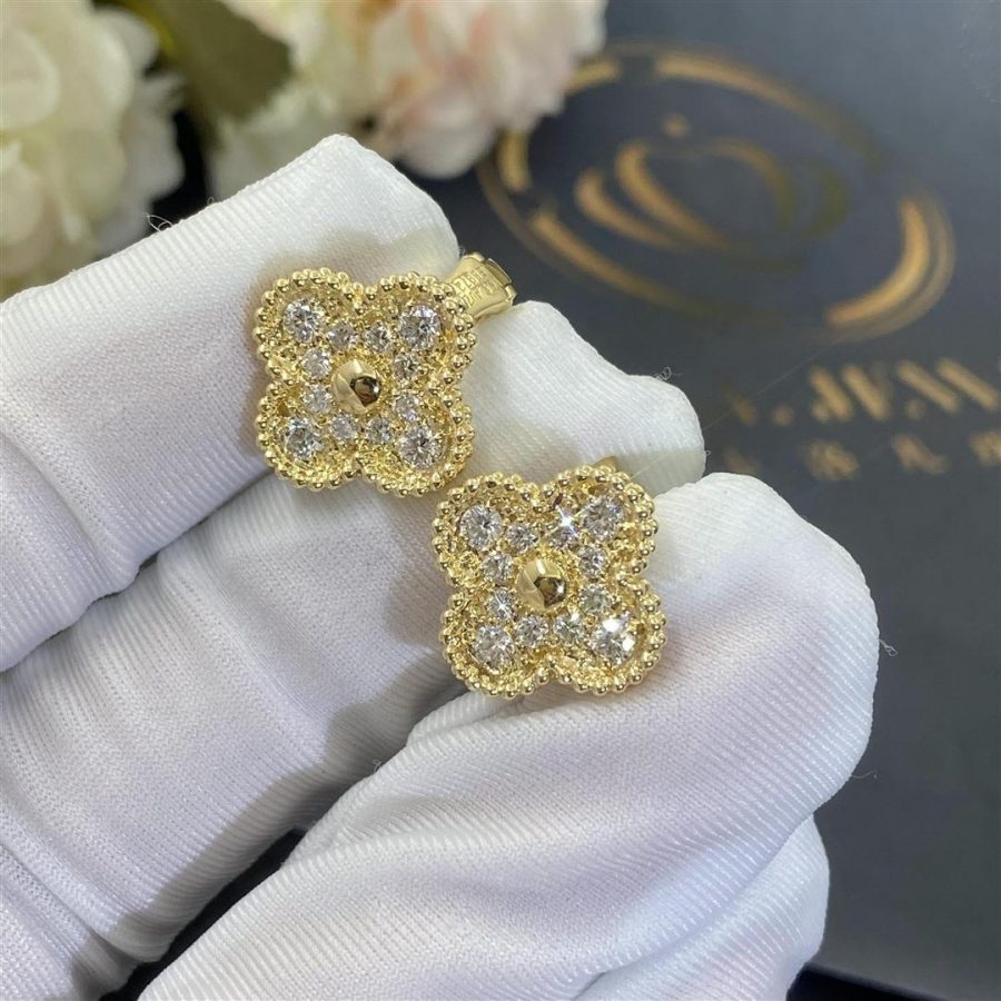 Van Cleef & Arpels Vintage Alhambra Earrings Yellow Gold, Diamond VCARA44700