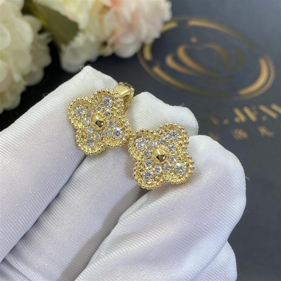 Van Cleef & Arpels Vintage Alhambra Earrings Yellow Gold, Diamond VCARA44700