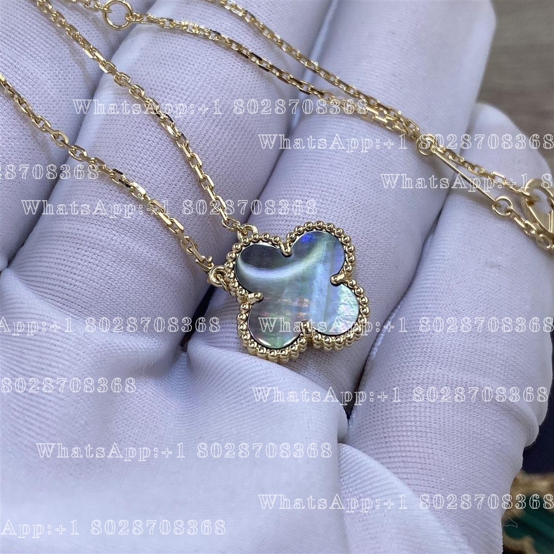 Van Cleef & Arpels Vintage Alhambra pendant Yellow gold, Mother-of-pearl VCARP4KK00
