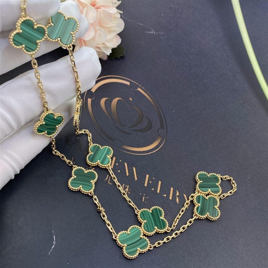 Van Cleef & Arpels Vintage Alhambra Necklace, 10 Motifs Yellow Gold, Malachite VCARO3QJ00