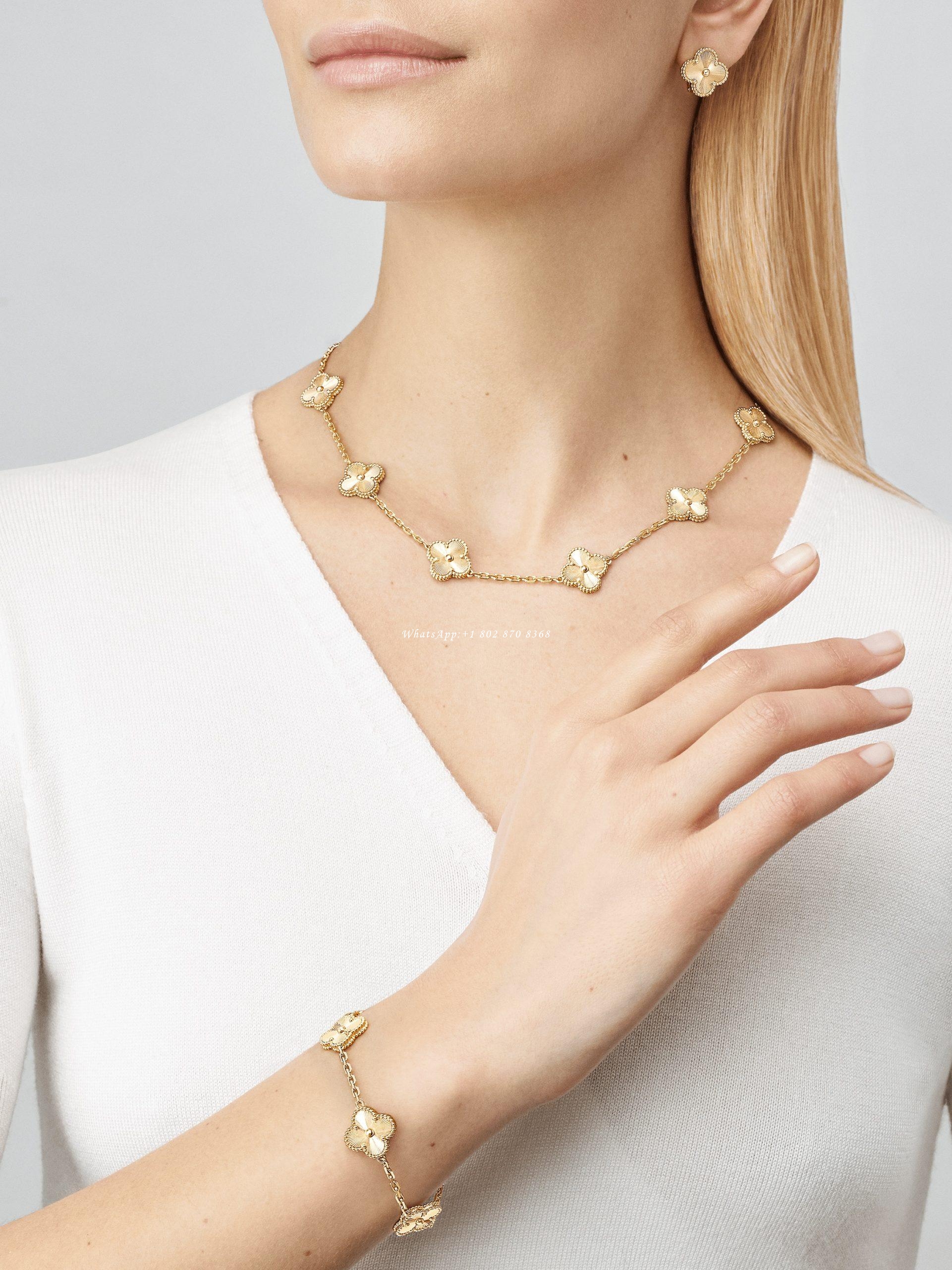 Van Cleef & Arpels Vintage Alhambra Necklace, 10 Motifs Yellow Gold VCARP3JJ00