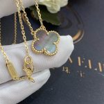 Van Cleef & Arpels Vintage Alhambra pendant Yellow gold, Mother-of-pearl VCARP4KK00