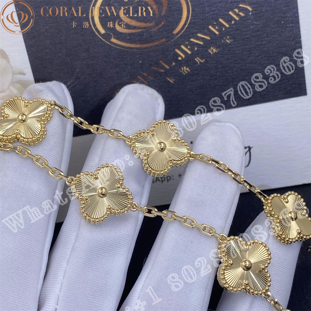 Van Cleef & Arpels Vintage Alhambra bracelet, 5 motifs Yellow gold VCARP3JK00 - Image 3