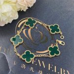Van Cleef & Arpels Vintage Alhambra Chalcedony Yellow Gold Bracelet