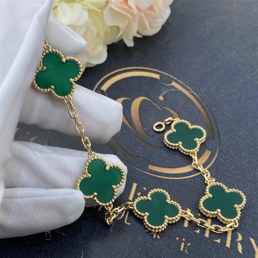 Van Cleef & Arpels Vintage Alhambra Chalcedony Yellow Gold Bracelet