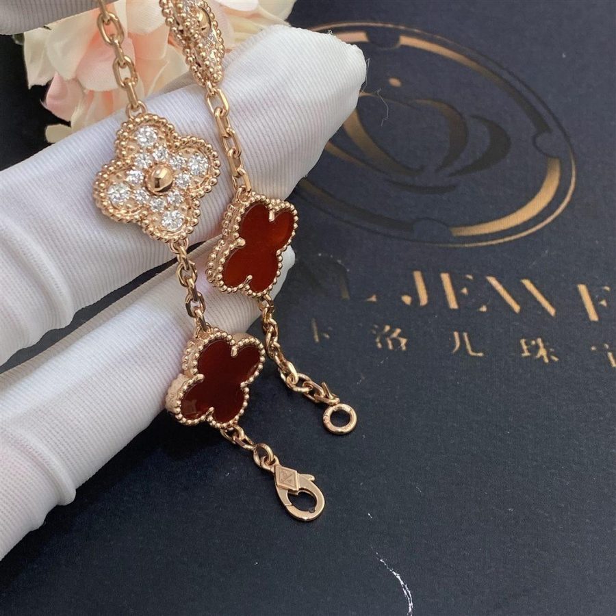 Van Cleef & Arpels Vintage Alhambra Limited Edition Diamond Carnelian Gold Bracelet