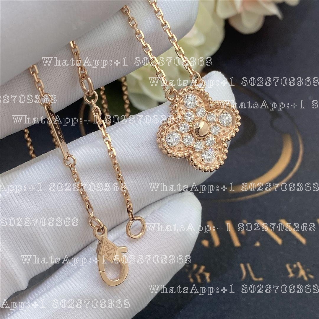 Van Cleef & Arpels Vintage Alhambra pendant Rose gold, Diamond VCARP2R300