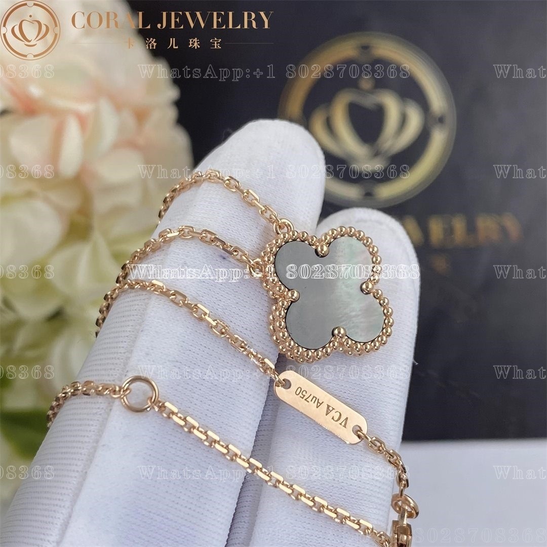 Van Cleef & Arpels Vintage Alhambra pendant Rose gold, Mother-of-pearl VCARP4KK00