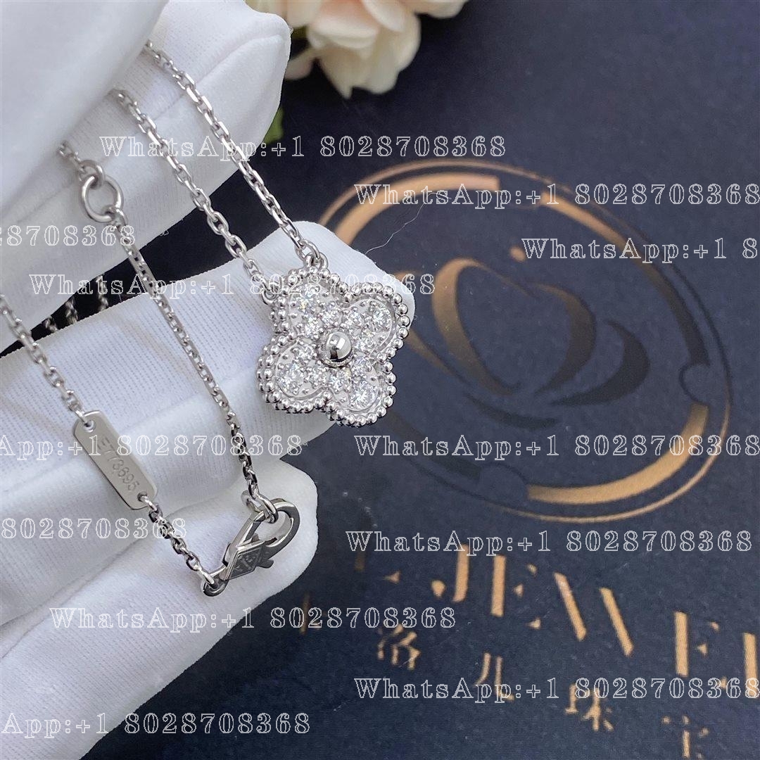 Van Cleef & Arpels Vintage Alhambra pendant White gold, Diamond VCARA46100