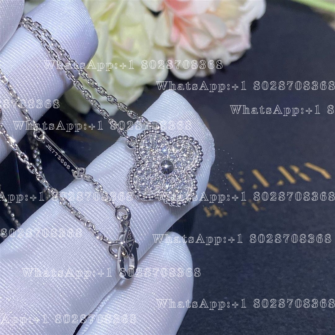 Van Cleef & Arpels Vintage Alhambra pendant White gold, Diamond VCARA46100