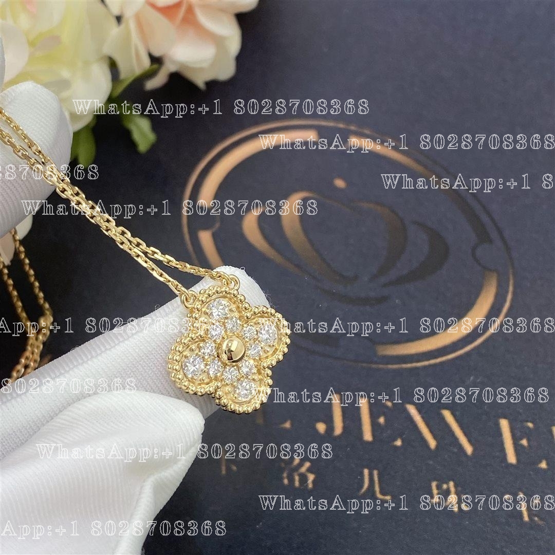 Van Cleef & Arpels Vintage Alhambra pendant Yellow gold, Diamond VCARA45300