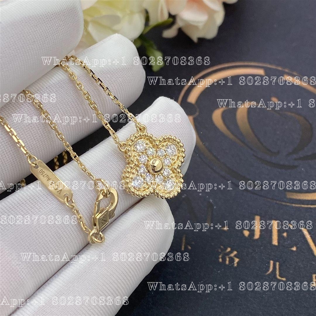 Van Cleef & Arpels Vintage Alhambra pendant Yellow gold, Diamond VCARA45300