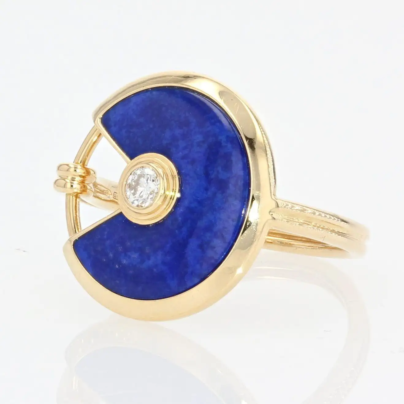 Cartier Amulette Lapis Lazuli Diamond 18 Karat Yellow Gold Ring