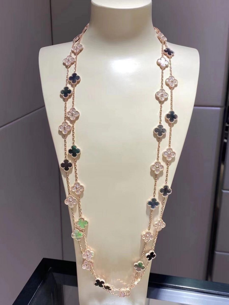 Van Cleef & Arpels Vintage Alhambra long necklace, 20 motifs Rose gold, Diamond, Mother-of-pearl VCARP2R000