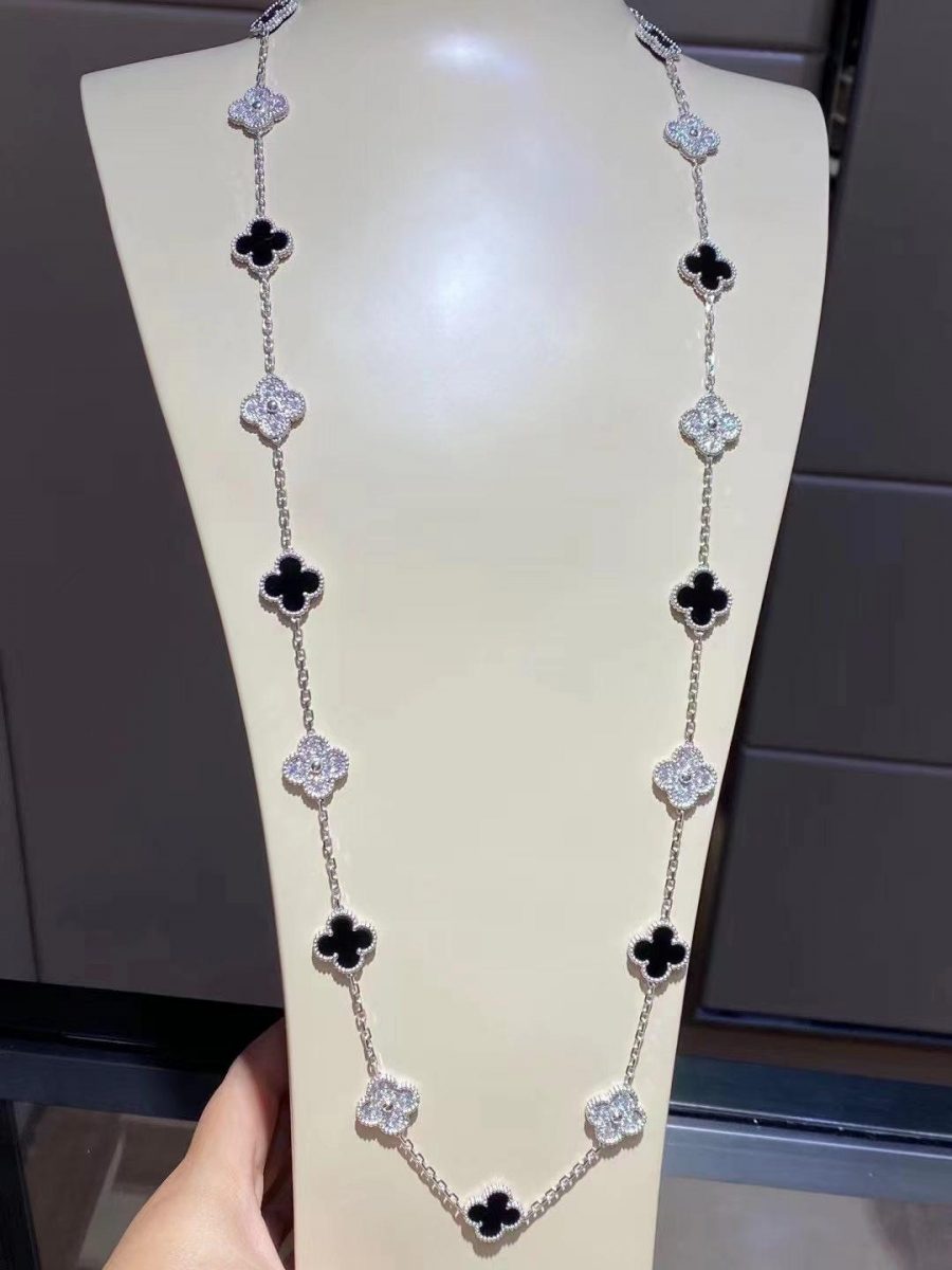 Van Cleef & Arpels Vintage Alhambra long necklace, 20 motifs White gold, Diamond, Onyx VCARP2R800