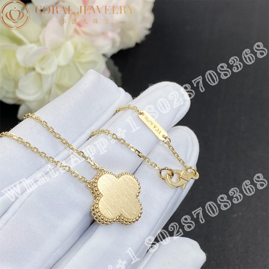 Van Cleef & Arpels Vintage Alhambra 2007 Holiday Necklace Yellow Gold Mother-of-Pearl - Image 5