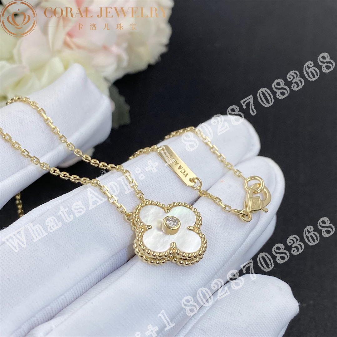 Van Cleef & Arpels Vintage Alhambra 2007 Holiday Necklace Yellow Gold Mother-of-Pearl - Image 4