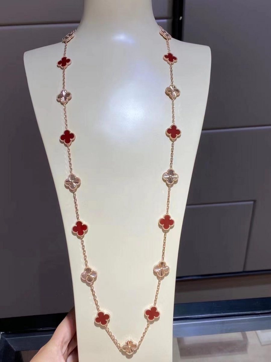 Van Cleef & Arpels Vintage Alhambra long necklace, 20 motifs Rose gold, Carnelian VCARP7RO00