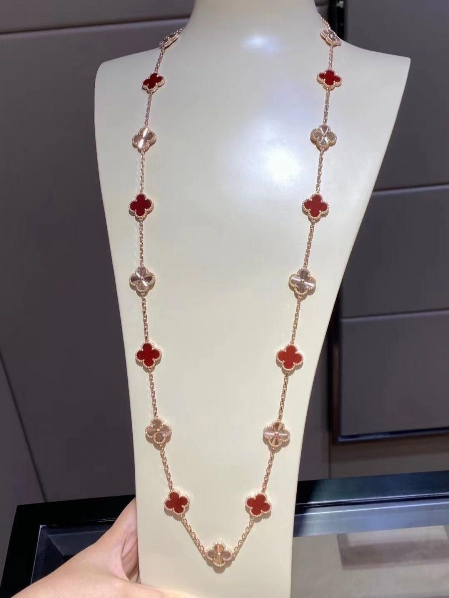 Van Cleef & Arpels Vintage Alhambra long necklace, 20 motifs Rose gold, Carnelian VCARP7RO00
