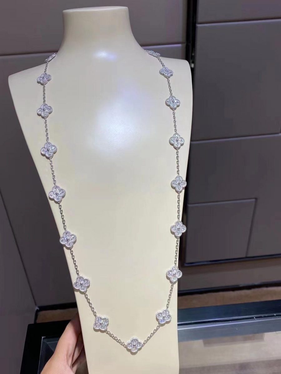 Van Cleef & Arpels Vintage Alhambra long necklace, 20 motifs White gold, Diamond VCARA43300