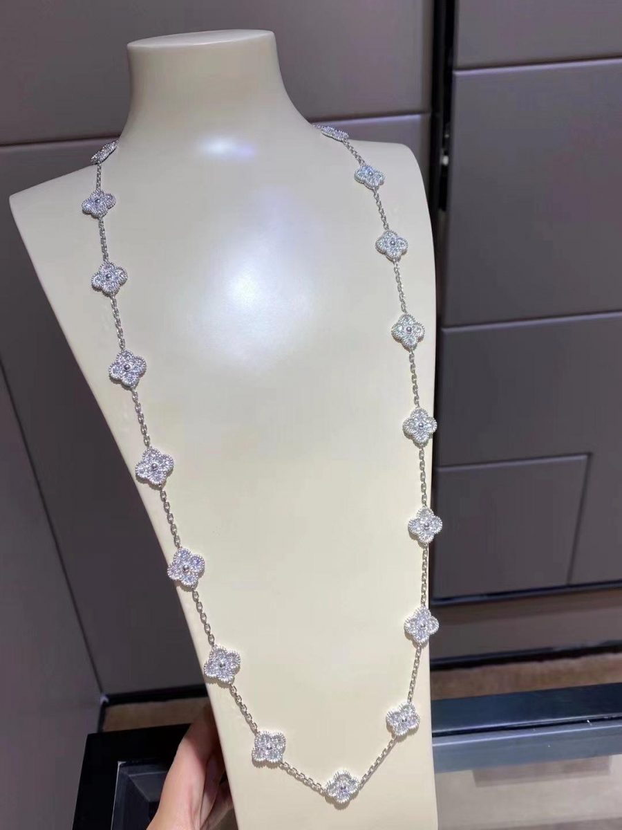 Van Cleef & Arpels Vintage Alhambra long necklace, 20 motifs White gold, Diamond VCARA43300