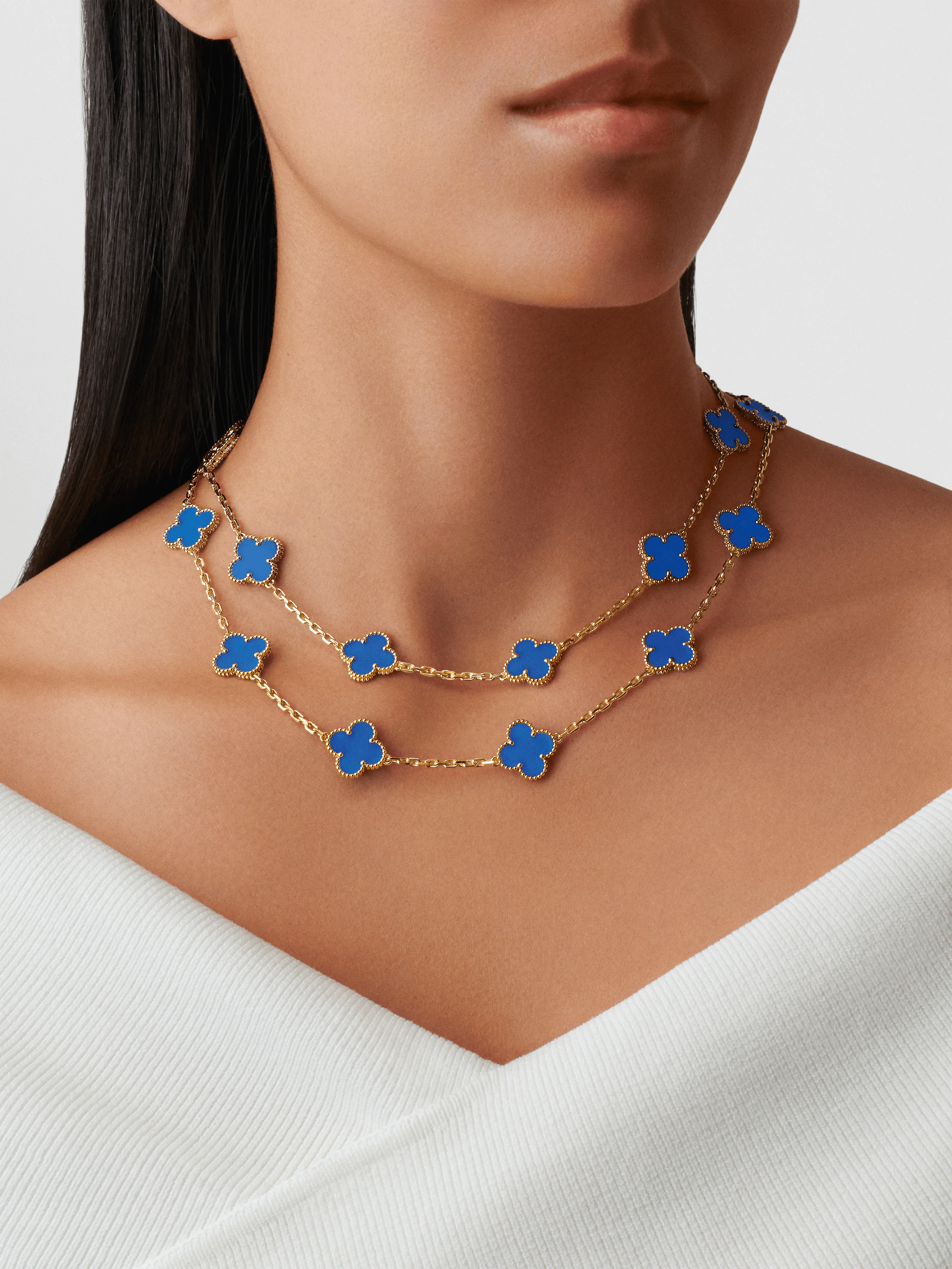 Van Cleef & Arpels Vintage Alhambra long necklace, 20 motifs Yellow gold, Agate VCARP7RN00