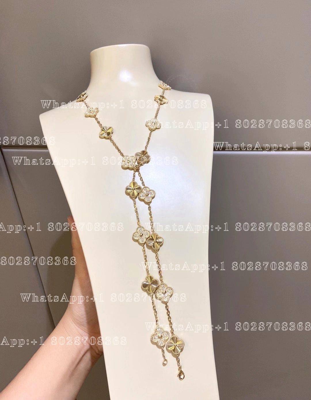 Van Cleef & Arpels Vintage Alhambra long necklace, 20 motifs Yellow gold, Diamond VCARP4KM00