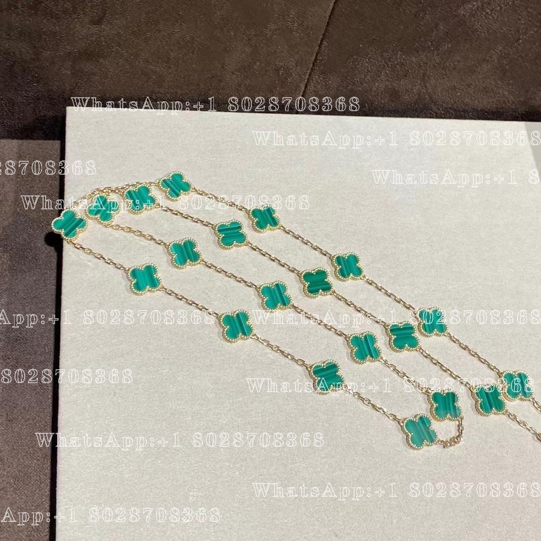 Van Cleef & Arpels Vintage Alhambra long necklace, 20 motifs Yellow gold, Malachite VCARL88100