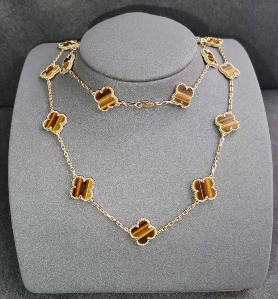 Van Cleef & Arpels Vintage Alhambra long necklace, 20 motifs Yellow gold, Tiger Eye VCARD39900