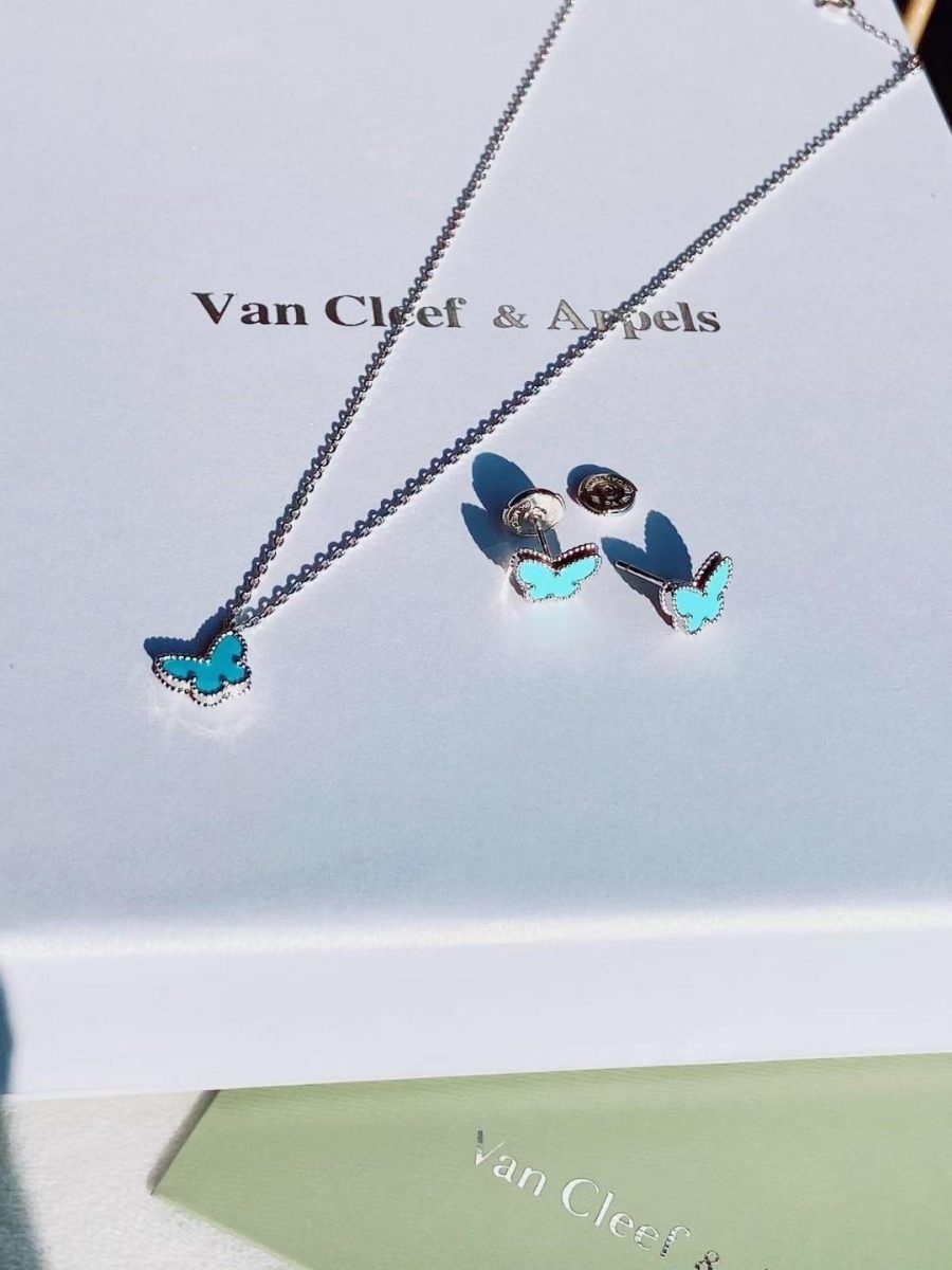 Van Cleef & Arpels Sweet Alhambra butterfly earstuds White gold, Turquoise VCARN5JN00