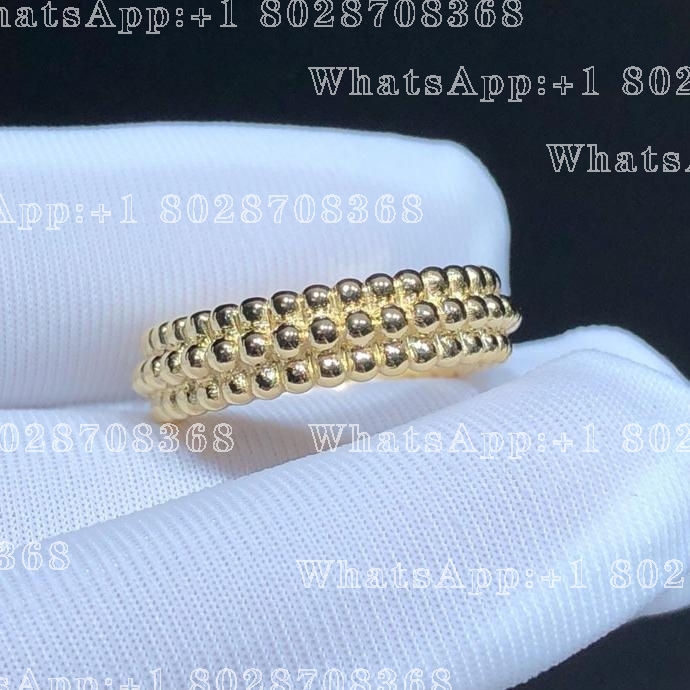 Van Cleef & Arpels Perlée pearls of gold ring, 3 rows Yellow gold VCARP0X800