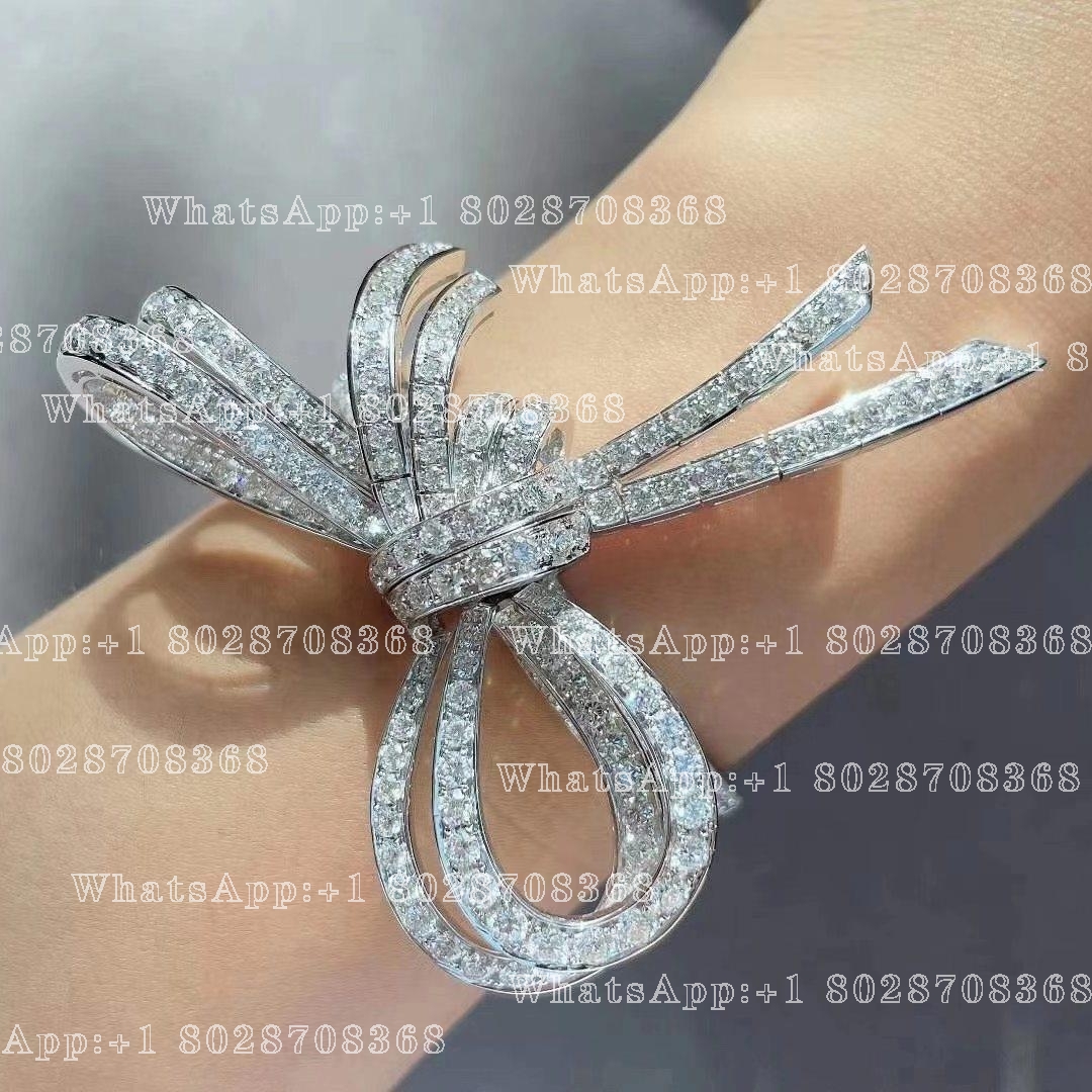 Van Cleef & Arpels Couture Noeud diamond bracelet white gold