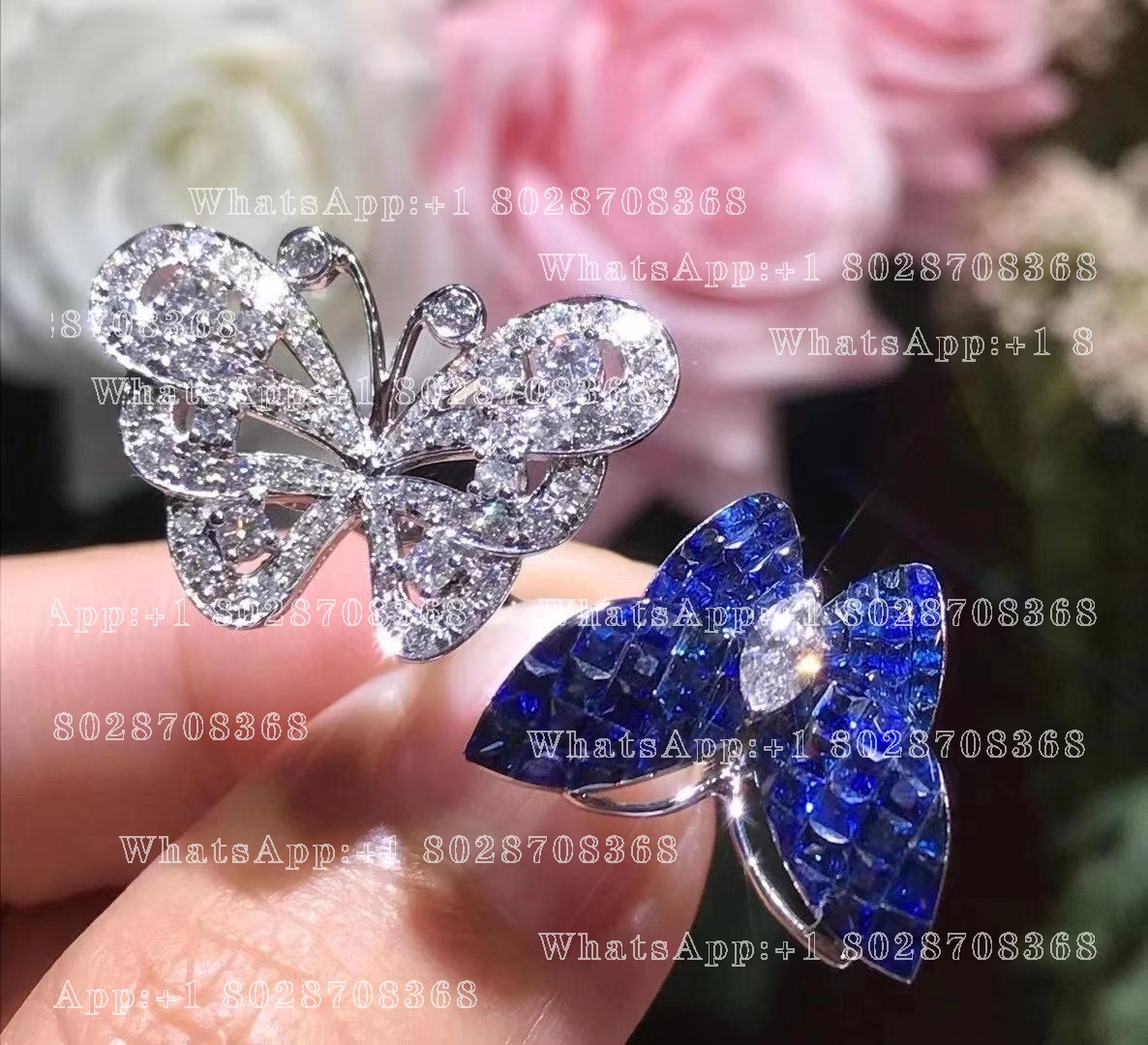 Van Cleef & Arpels Flying Butterfly Between the Finger Ring, White gold, Mystery Set sapphires VCARF27200