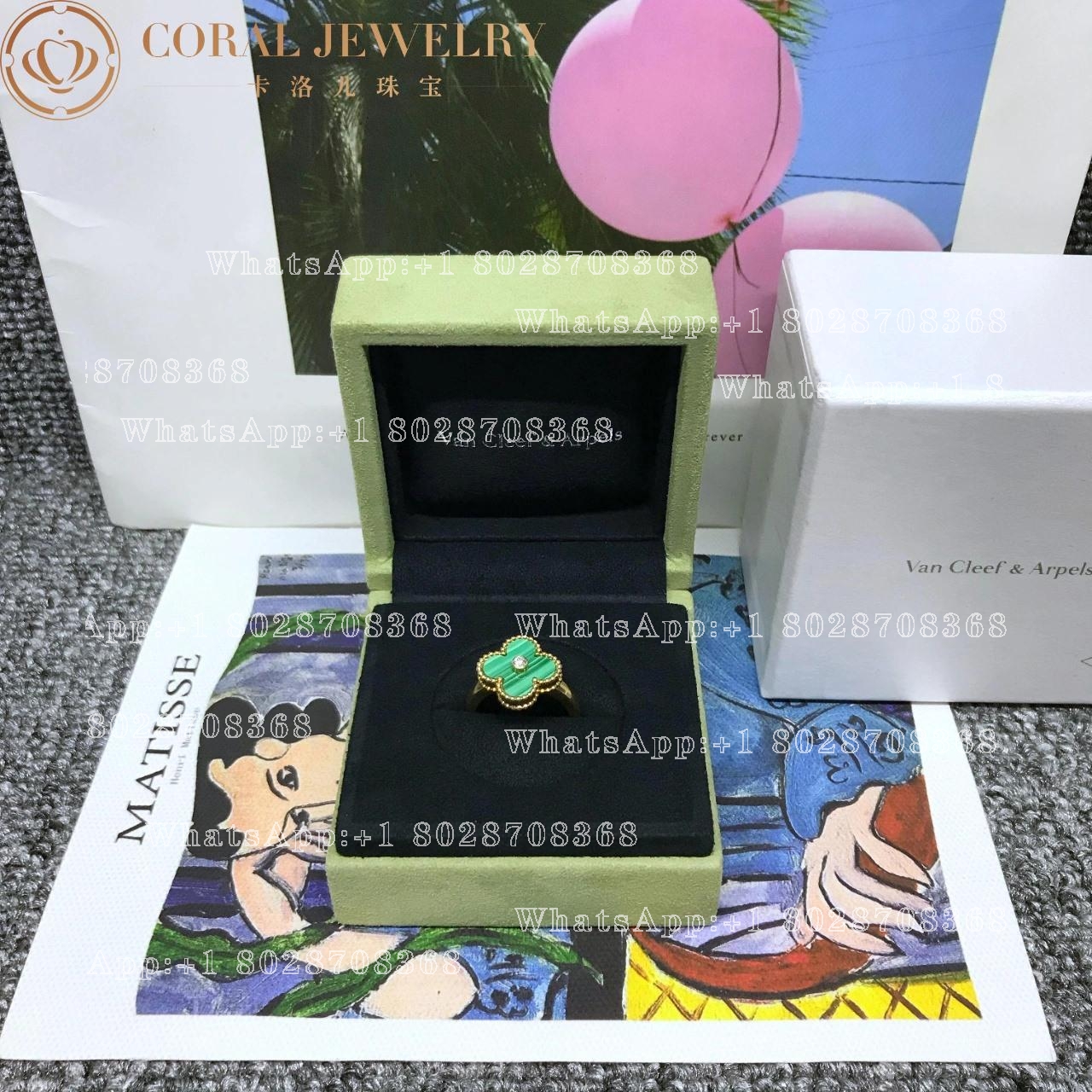Van Cleef & Arpels Vintage Alhambra ring Yellow gold, Diamond, Malachite VCARO3QM00