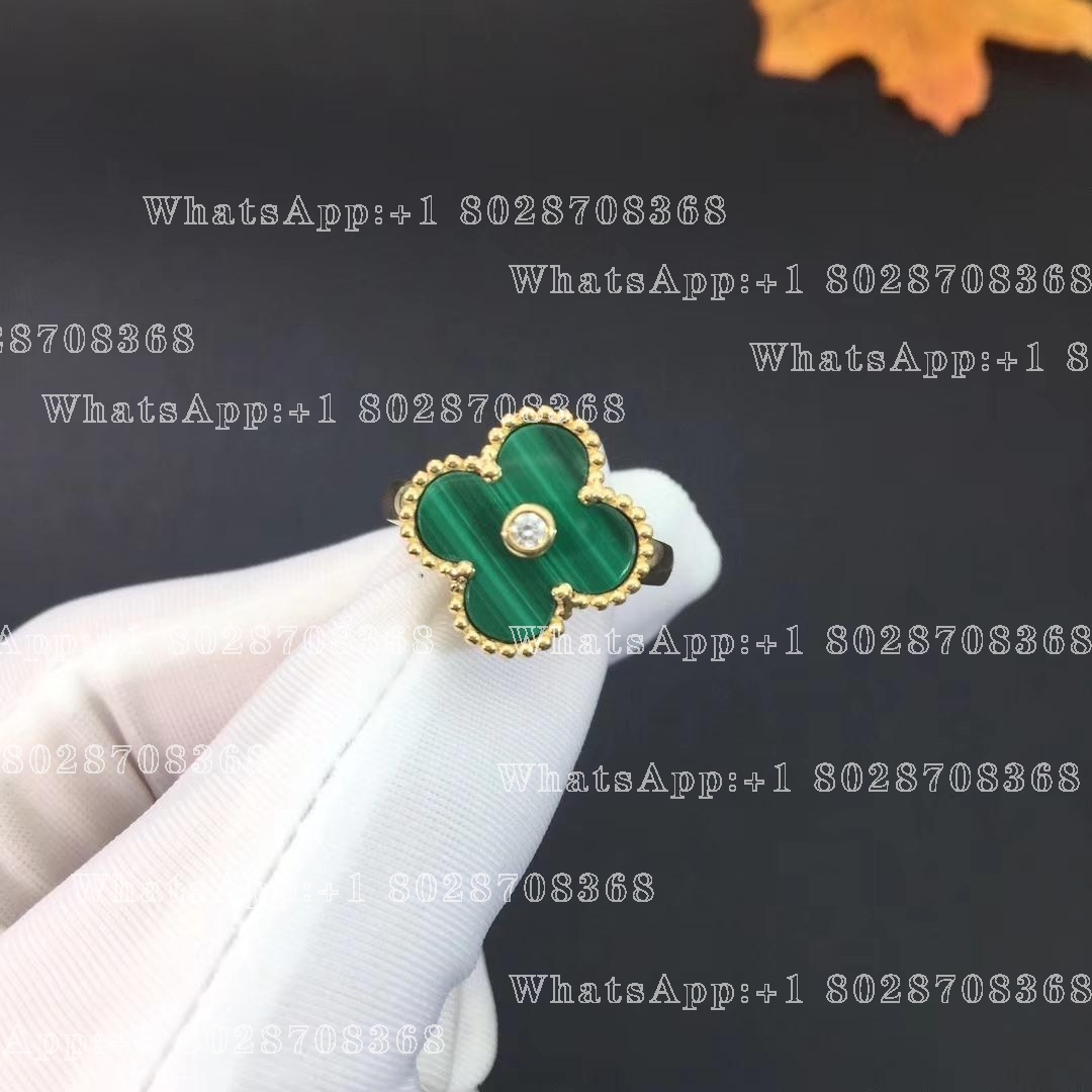 Van Cleef & Arpels Vintage Alhambra ring Yellow gold, Diamond, Malachite VCARO3QM00