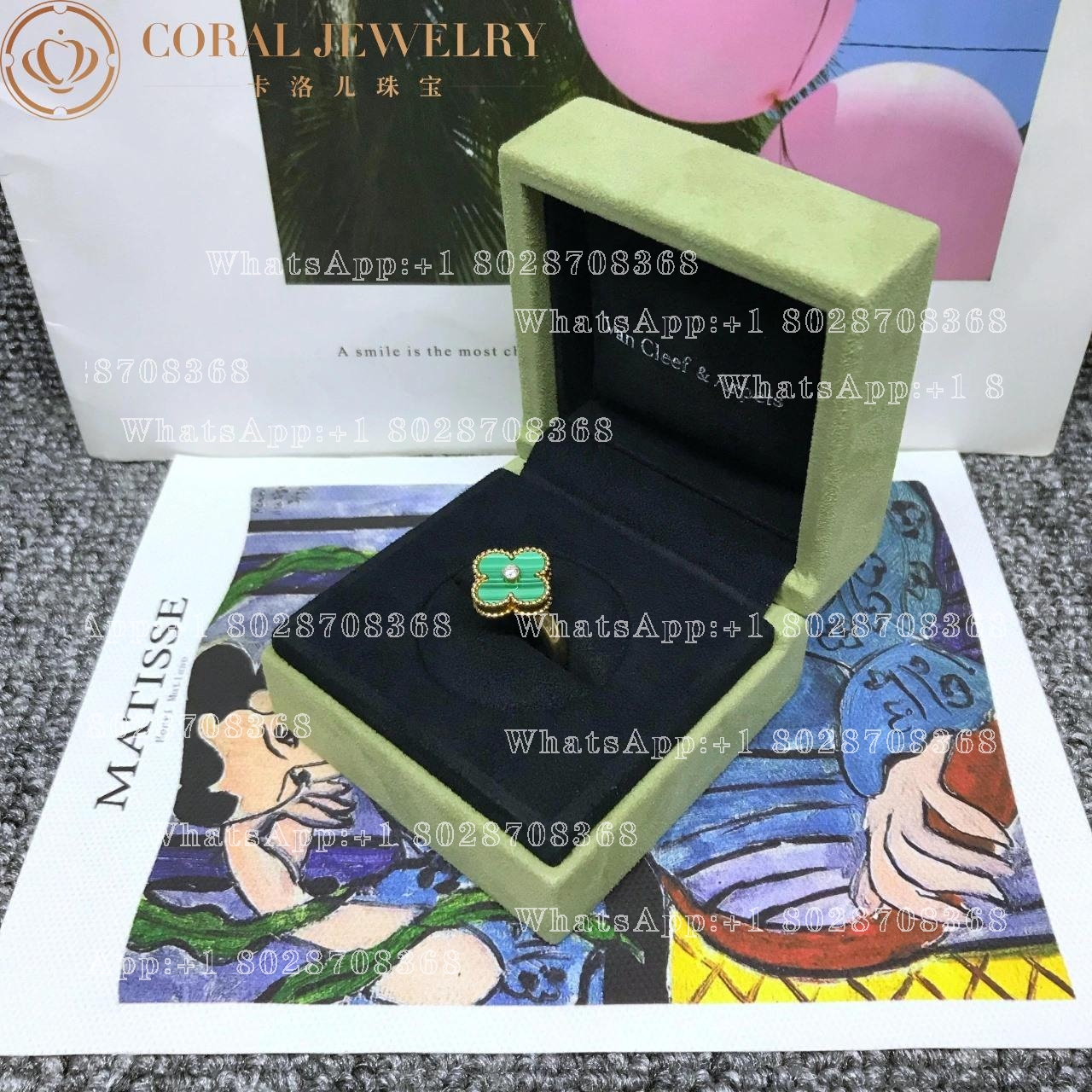 Van Cleef & Arpels Vintage Alhambra ring Yellow gold, Diamond, Malachite VCARO3QM00