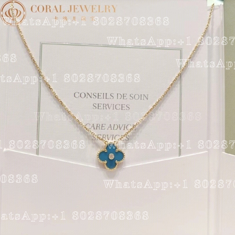 Van Cleef Arpels Vintage Alhambra 2019 Holiday Necklace Yellow Gold Blue Agate Coral (3)