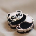 Van Cleef & Arpels Lucky Animals Panda clip White gold, Mother-of-pearl, Onyx VCARP5LI00