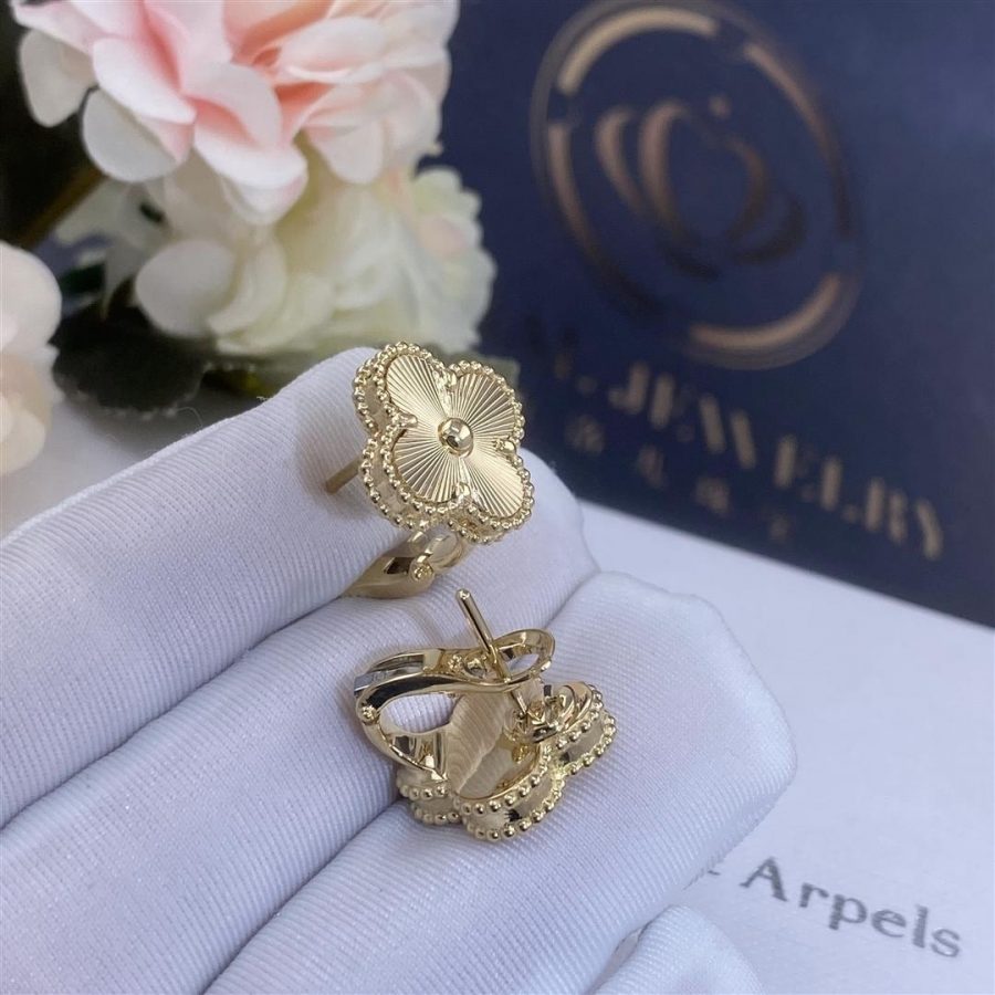 Van Cleef & Arpels Vintage Alhambra earrings guilloché yellow gold VCARP3JL00