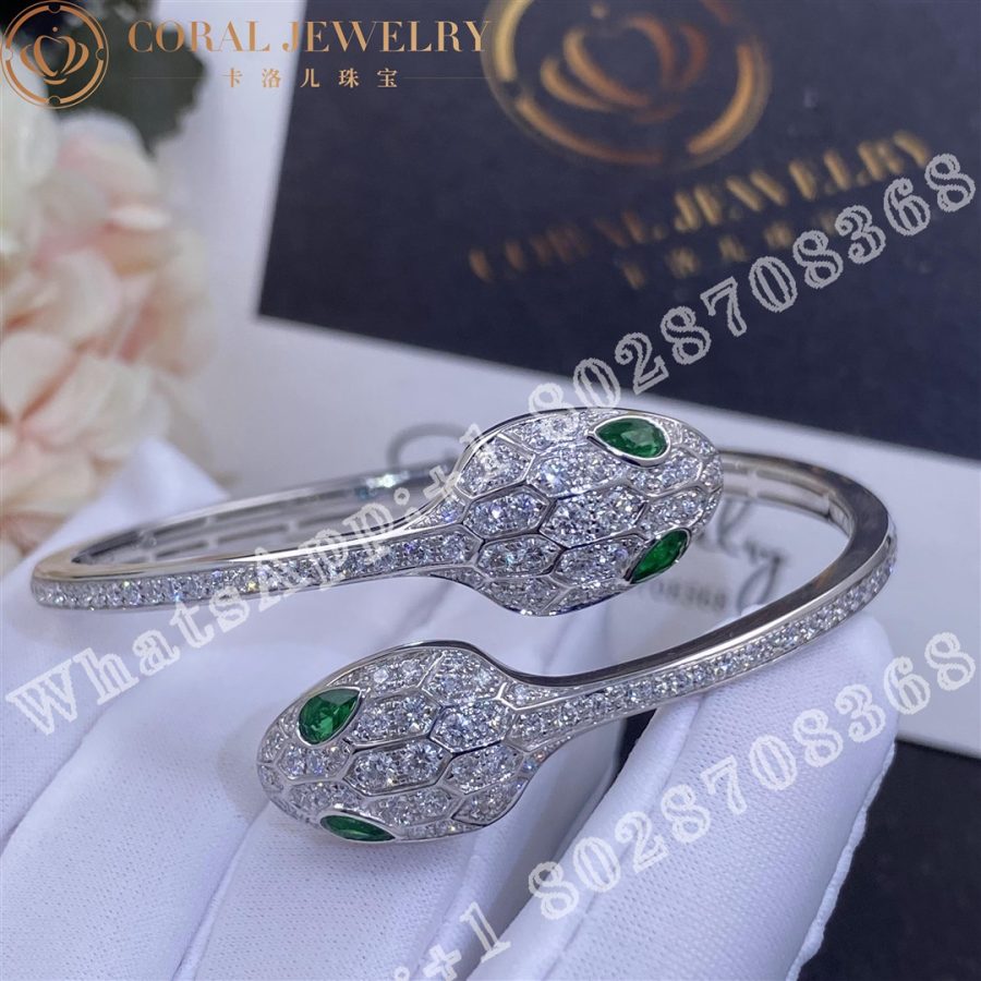 Bulgari Serpenti 18 kt white gold bracelet set with emerald eyes and pavé diamonds Ref.: 356522 - Image 9