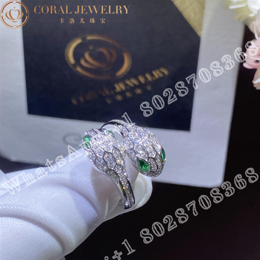 Bulgari Serpenti Seduttori 18 kt white gold double head ring set with emerald eyes and pavé diamonds Ref.: 358094 - Image 4