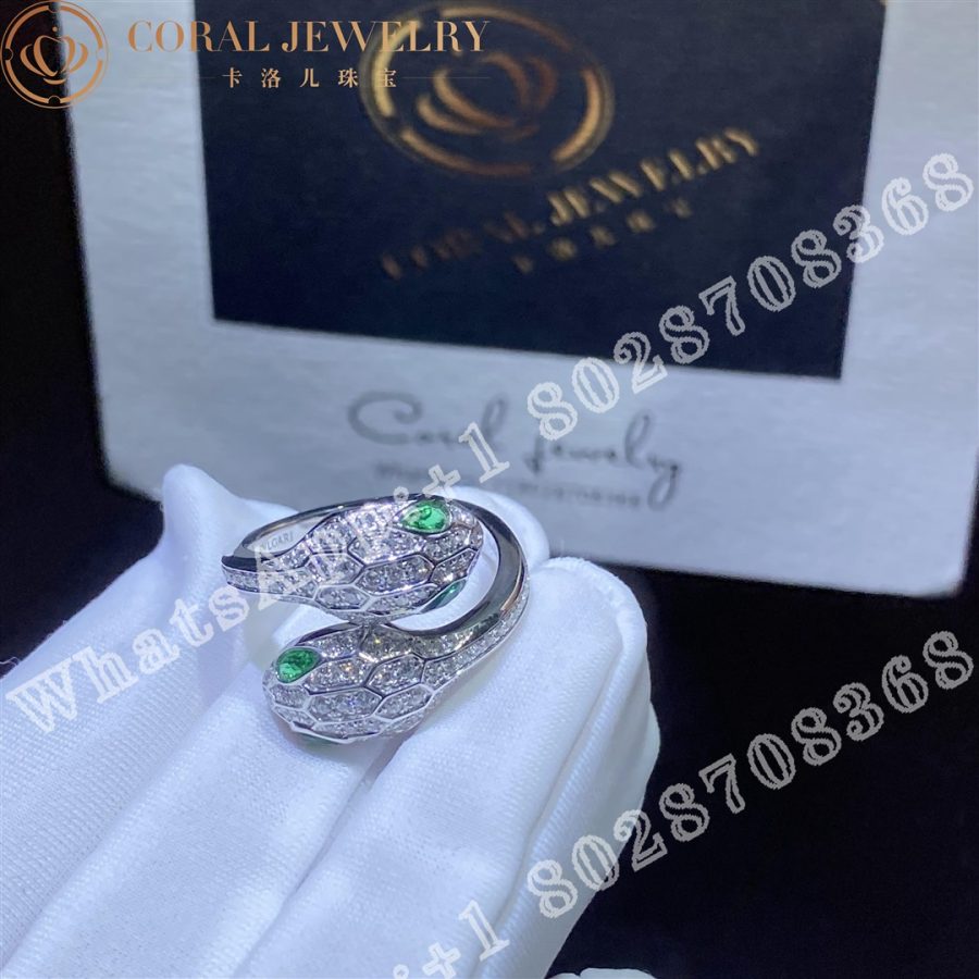 Bulgari Serpenti Seduttori 18 kt white gold double head ring set with emerald eyes and pavé diamonds Ref.: 358094 - Image 7