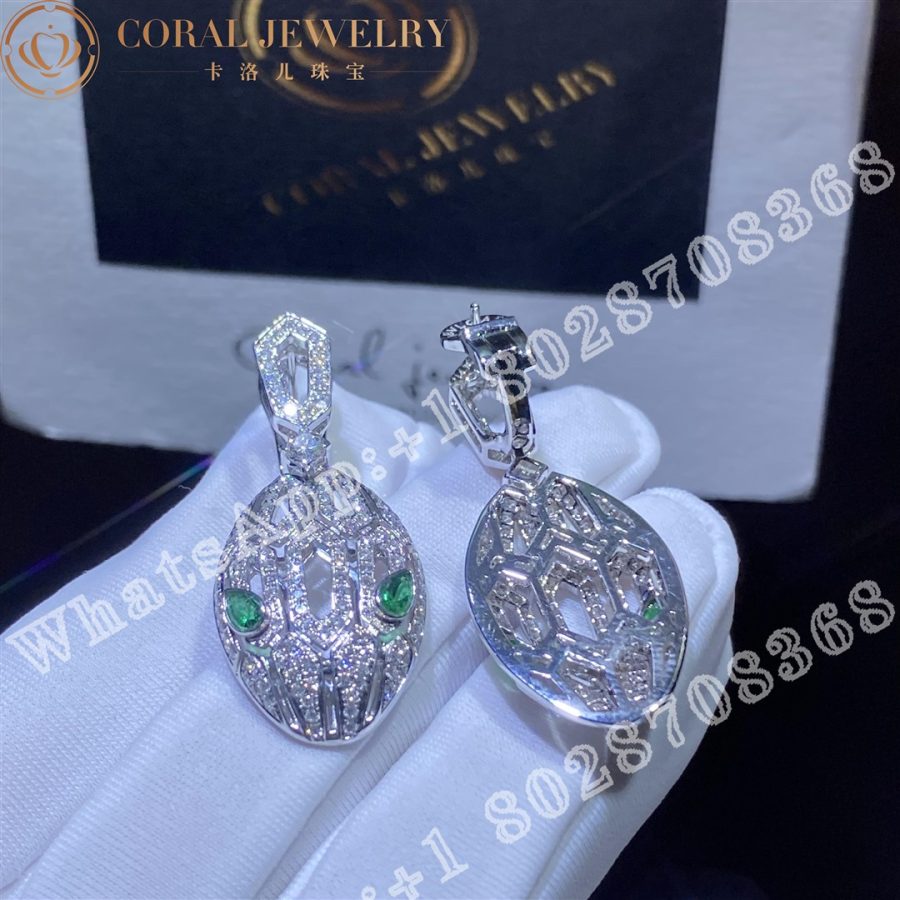 Bulgari Serpenti earrings in 18 kt white gold, set with emerald eyes and full pavé diamonds Ref.: 352756 - Image 5